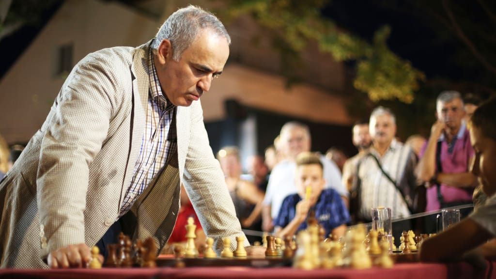 מה יכול סנדלר שחמט ללמד אותך על אינטליגנציה רגשית