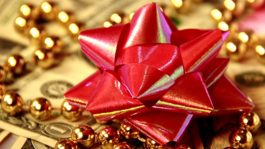 7 consejos para organizar una fiesta navideña increíble con un presupuesto limitado