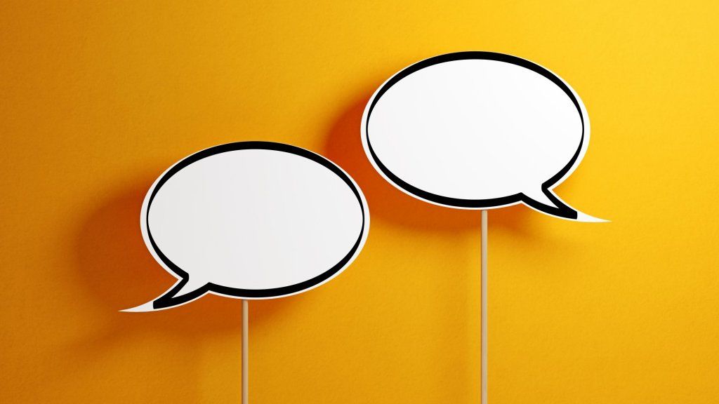 איסור שיחות חולין בשיחות שלך גורם לך להיות מאושר יותר, אומר המדע (שאל את כל 12 השאלות הללו לשם שינוי)