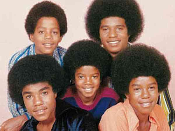 ¡La familia disfuncional! ¡Conozca al cantante Jermaine Jackson y sus innumerables relaciones, sus tres matrimonios y medio y sus ocho hijos!