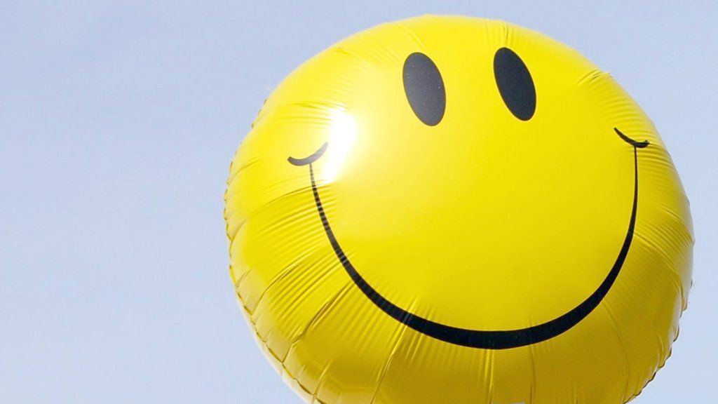 10 εκπληκτικά αντιδιαισθητικοί τρόποι να είστε απίστευτα χαρούμενοι