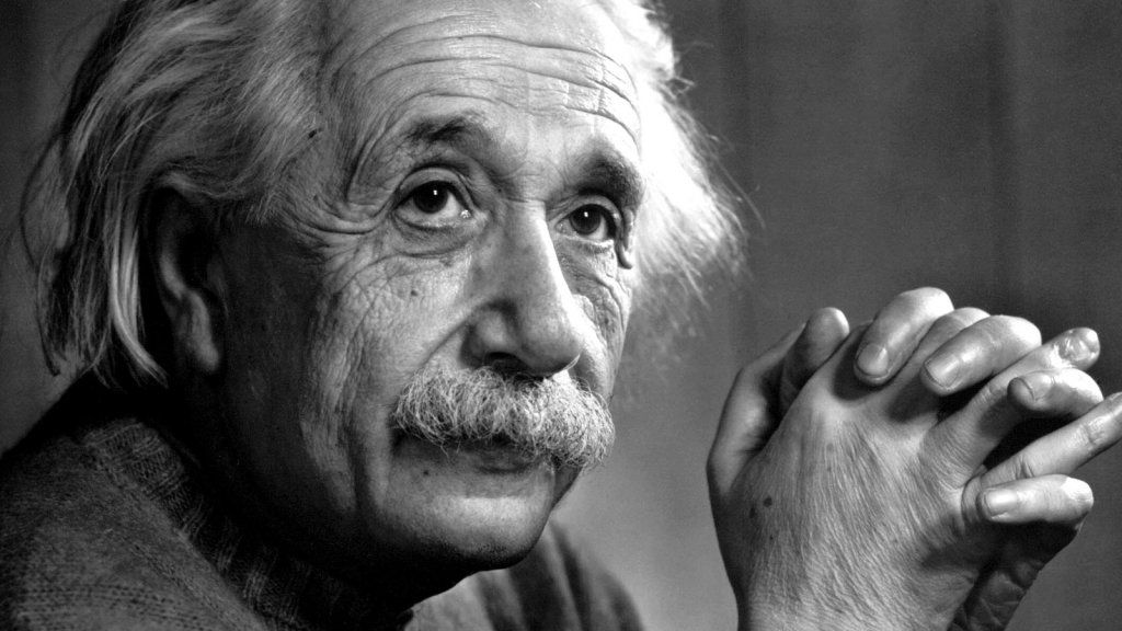 아인슈타인이 최종 시험이 가짜라고 생각한 이유는 다음과 같습니다.