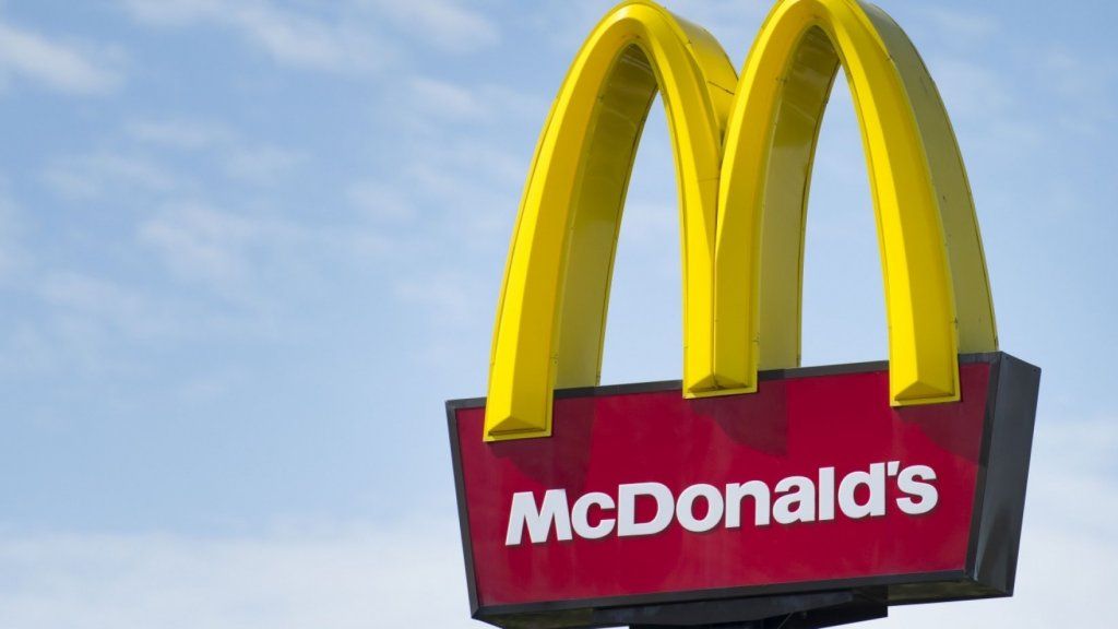 McDonald's Membuat Menu Perubahan Tidak ada yang dapat meramalkan setahun yang lalu. Setiap Pemimpin Perniagaan Pintar Perlu Memberi Perhatian