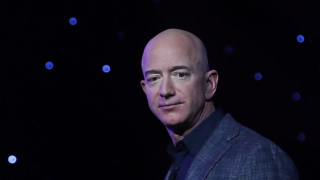 Jeff Bezos vừa đăng một bức thư dài 4 trang cho nhân viên Amazon trên Instagram. Nó thông báo một sự thay đổi mạnh mẽ cho công ty