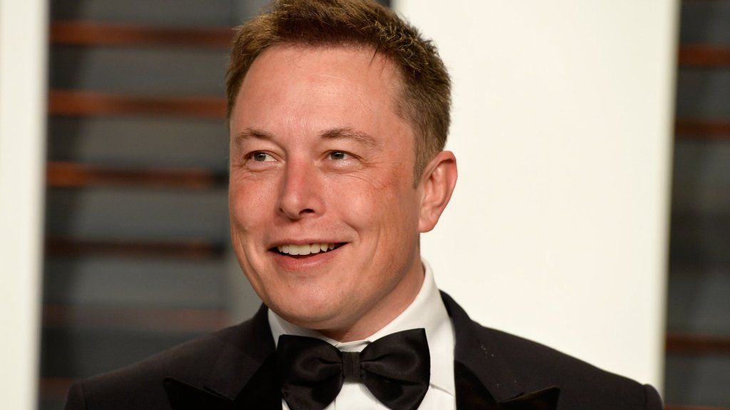 Ühe 10-sõnalise piiksumisega tegi Elon Musk lihtsalt vapustava teada, kuidas ta oma aega veedab