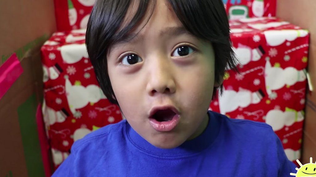 Bu 6 Yaşındaki Çocuk YouTube'da Yılda 11 Milyon Dolar Kazanıyor. İşte Ebeveynlerinin Anladıkları