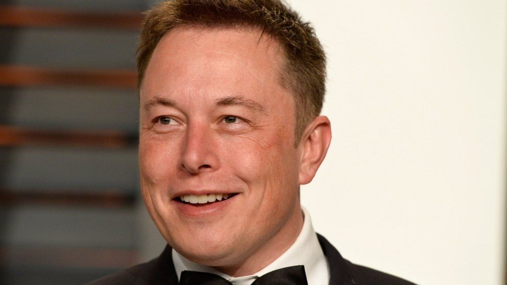 En Tesla-kunde klaget på Twitter. Mindre enn 30 minutter senere lovet Elon Musk å fikse det