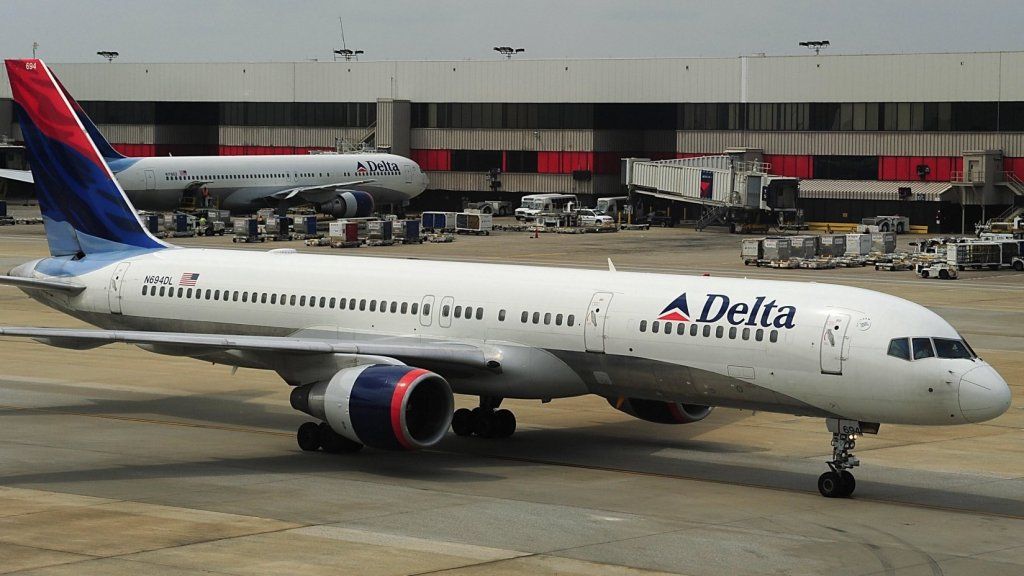 Talian Air Delta Baru Menyatakan Pelanggaran Data yang Menakjubkan (dan Maklumat Pembayaran Anda Mungkin Telah Dedahkan)