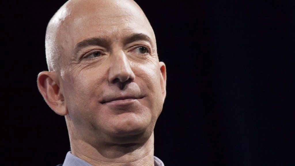 Jeff Bezos ha bandito PowerPoint ed è probabilmente la mossa manageriale più intelligente che abbia mai fatto