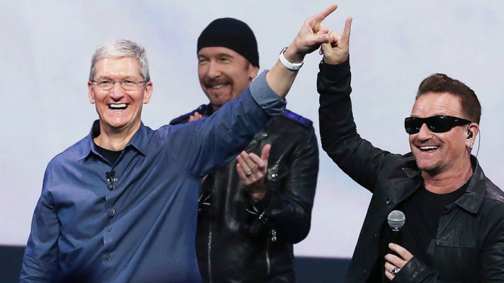 Flawed Freebie: Người đóng thế U2 của Apple đóng vai trò như một câu chuyện cảnh báo