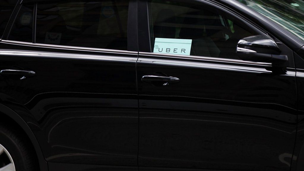 Clienții Uber nu vor mai putea vedea rata de supratensiune în timpul călătoriei lor