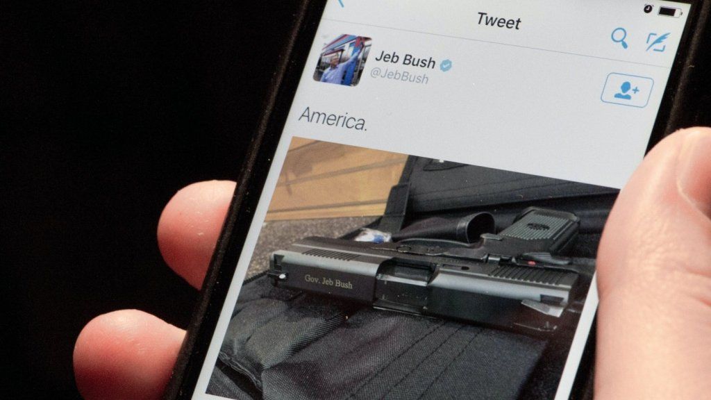 Jeb Bush objavi sliko pištole, ki sproži nevihto na Twitterju