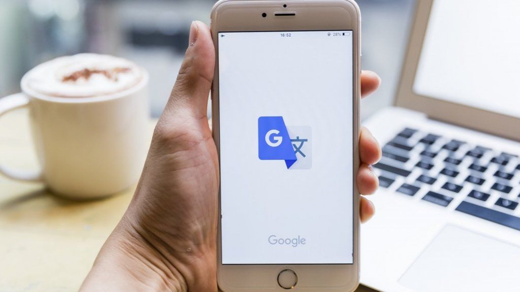 Googlen tulkkitila on reaaliaikainen käännöstyökalu, joka auttaa globaaleja liikematkailijoita tekemään asioita