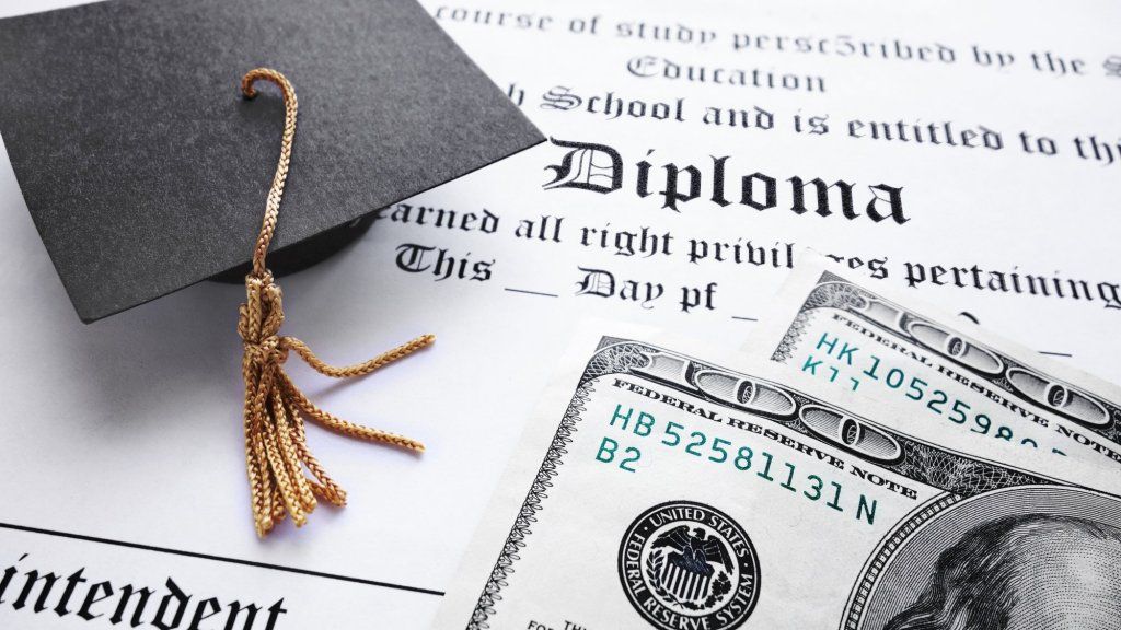 7 dôvodov, prečo nepotrebujete vysokoškolské vzdelanie, aby ste zarobili veľké peniaze